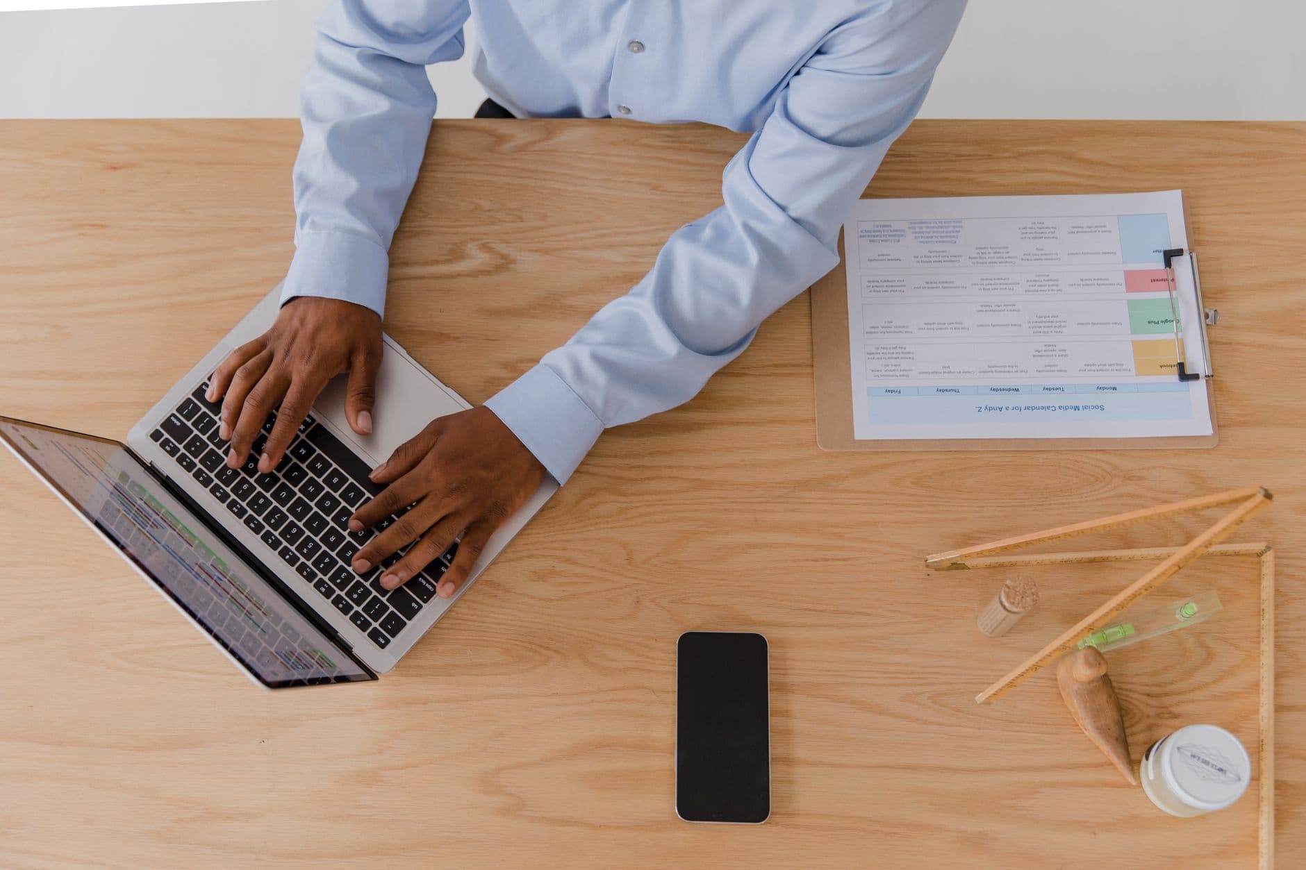 Why Claude and Perplexity Choose Different Sources Than Google
