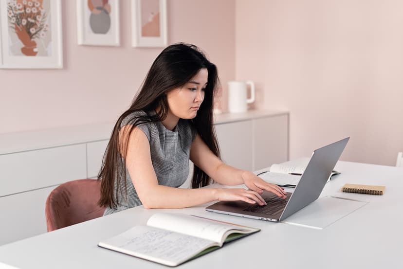 HubSpot AEO pour les petites équipes : que résout réellement le module ?