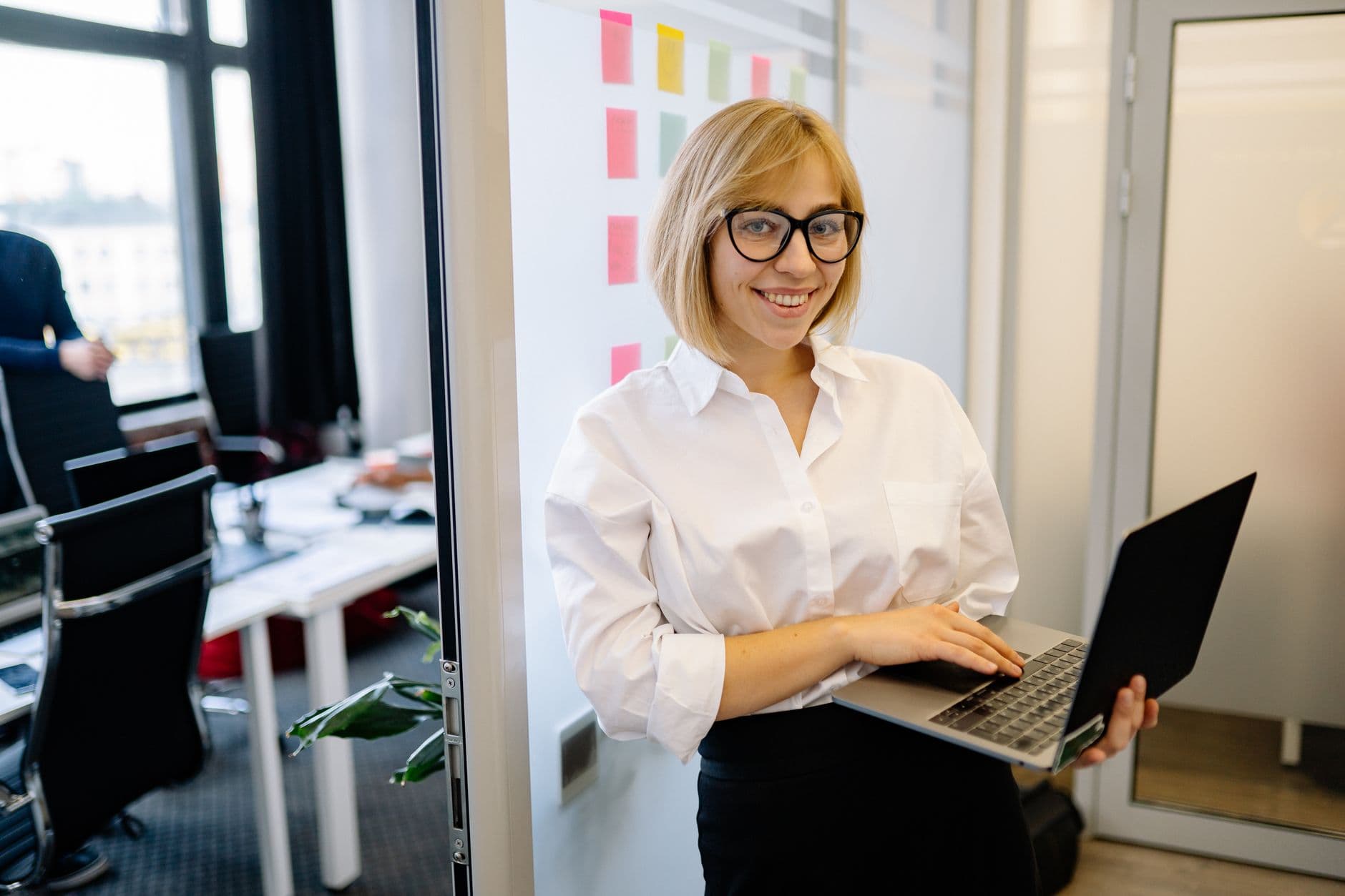 Quattr vs. Semrush for Enterprise GEO: What Actually Scales for AI Content?